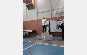 Inès Reggiani - 1ère Junion Femme Arc à Poulies avec 56/600 points